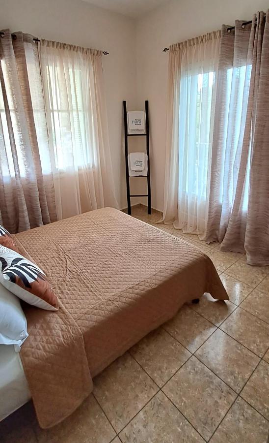 Pension Hara Patitírion Extérieur photo